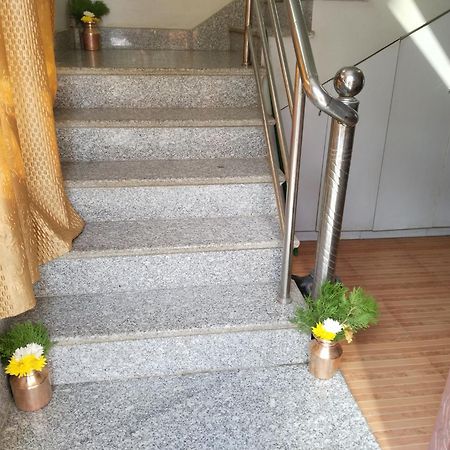 Kathmandu Airport View Hotel And Lodge Εξωτερικό φωτογραφία